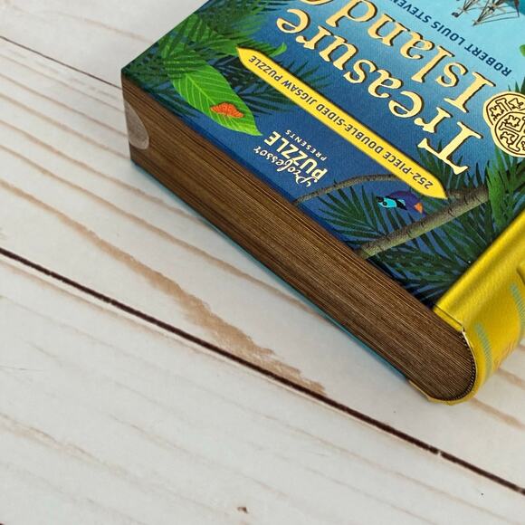 Treasure Island Double-Sided 252 Piece Jigsaw Puzzle - Picture 7 of 7